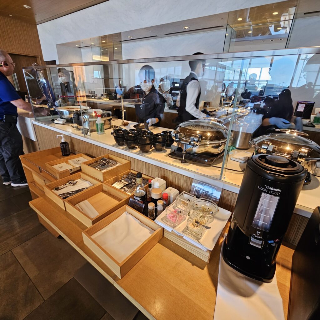 JAL Sakura Lounge NRT The Dining